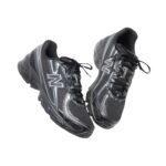 New Balance 740 Black silver - Image 3