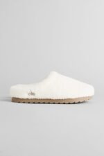 Alo Yoga Sherpa Recovery Slipper in the ivory color