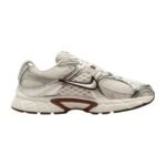Nike Wmns V5 RNR 'Sail Fauna Brown