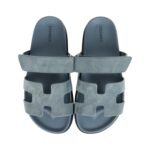 Hermès Chypre sandals feature a signature - Image 4