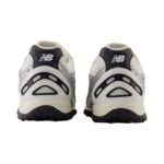 New Balance 204L Silver Metallic Black - Image 5