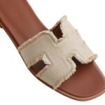 Hermès Oran sandals in beige - Image 3