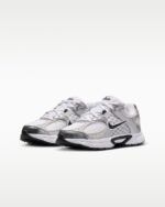 Nike V5 RNR White Silver black - Image 5